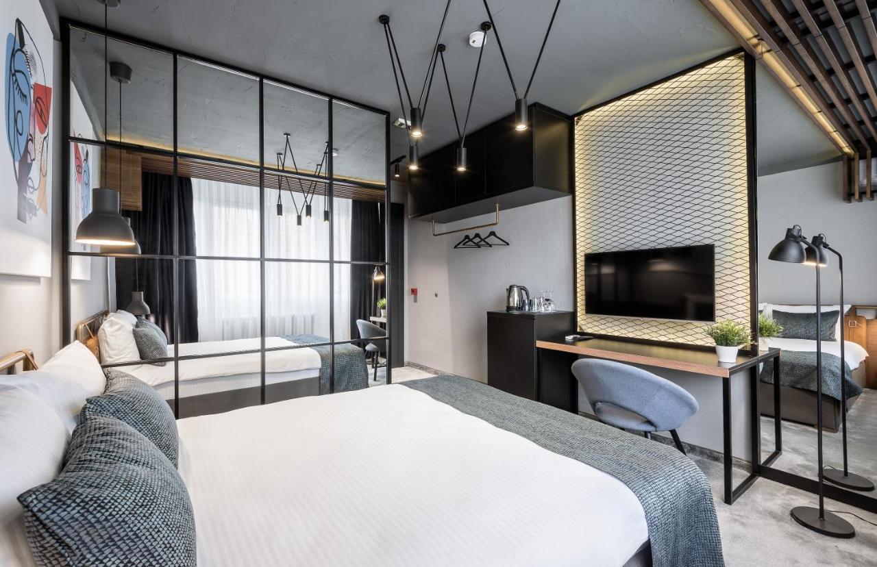 7 Rooms Suites Белград Экстерьер фото