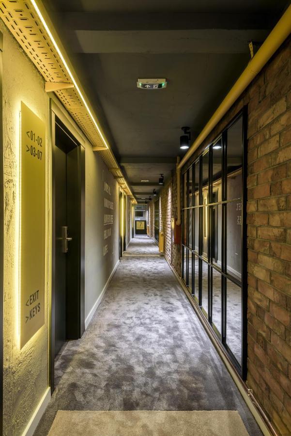 7 Rooms Suites Белград Экстерьер фото
